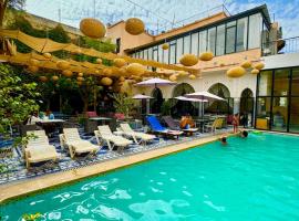 Palais Shazam & SPA, hotel in Fez