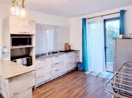 Le Bouchon Public Beach Apartment, hotel s jacuzzi v destinaci Bouchon