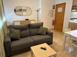 Mijas Playa Retreat, hotel i La Cala de Mijas