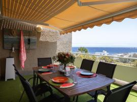 Vistas al Mar junto a la Playa 2D, hotel in Poris de Abona