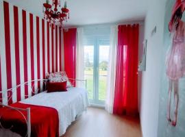 Apartamento con piscina, Hotel in Barreiros