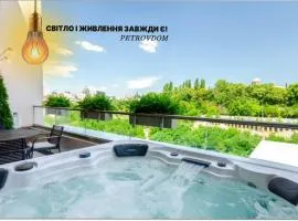 Petrovdom SPA Luxury apartment 11-240 with jacuzzi in RC Pechersk Plaza