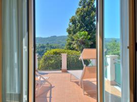 Nel Verde Family Suite, hotel in Rapallo