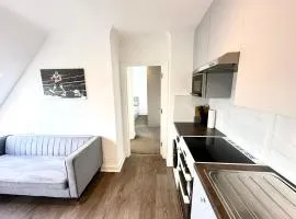 Stunning Modern, Private Apartment,15 Mins To Central London