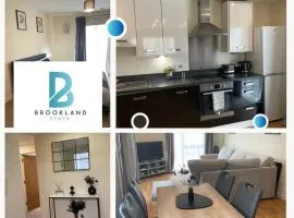 Two Bedroom House Brookland Stays Short Lets London Free WiFi & Parking