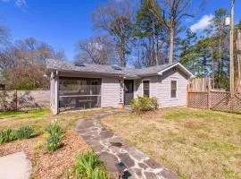 Harry's Tea House - Cozy Tiny Home near Noda、シャーロットのタイニーハウス