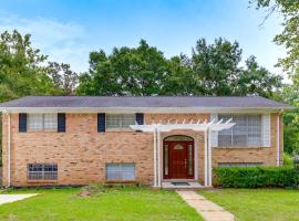 Walk to University of South Alabama Mobile Apt，位于莫比尔的酒店