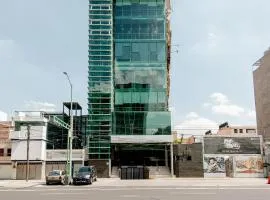 The Flamingo Rooftop Suite Unique Design in a Centric Location