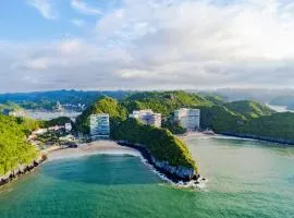 Flamingo Resort Cat Ba、カットバ島のリゾート