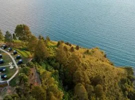 Bobocabin Patra, Parapat