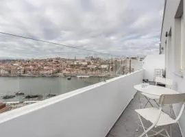 GuestReady - Riverview Douro Balcony
