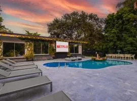 New Villa Jungle Paradise Heated Pool BBQ Soccer