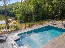 Lake Norman Home Lake Access with Heated Pool & Hot Tub