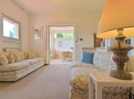 Lalla al Lago Pool - Access, Parking, Lake Views