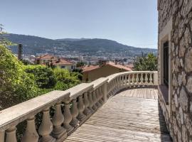 Villa spacieuse, totalement adaptée aux normes PMR，位于尼斯的酒店