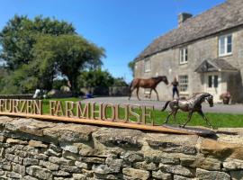 Furzen Farmhouse - Quiet Alternative to a Hotel, villa in Cirencester
