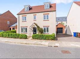 Luxury 5 bed house with Hot Tub nr Bicester Village, hotel with hot tubs in Bicester