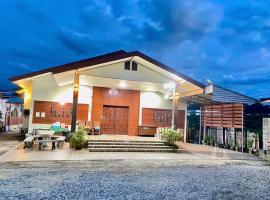 บ้านคุณโต้ง เชียงคาน BaanKhunTong ChiangKhan, hótel í Chiang Khan