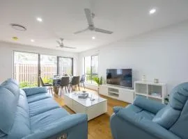 Brand new 4beds home Minutes from M1 and Local Shops