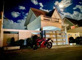 Hillary Timog Park Homes