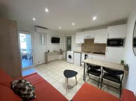 Studio avec Piscine Parking à 250 m de la plage