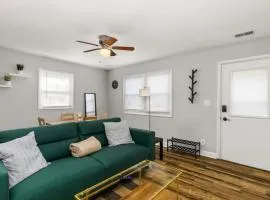 VERDE VIBES - Cute 2BD home in the Heights