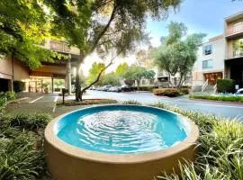 KeyLuxe, Luxury Apartment with Jacuzzi, Pool, Gym, Tennis in Walnut Creek