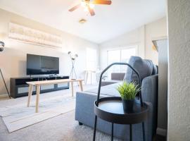 VILLA VERBENA - Sleek 3 BD in Pekin, hotel v destinaci Pekin