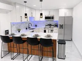 Near Beaches 3 BR Luxury Fort Lauderdale Home