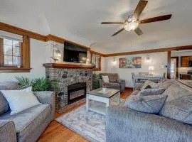 Pet-Friendly Haven: Near Parks + 5 Min to Downtown