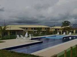 APT Completo - Ar-condicionado, Wi-FI, piscina, garagem, portaria - aconchegante