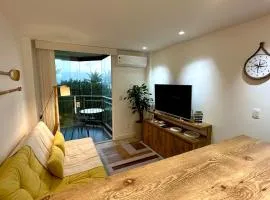 Camboinhas Loft Vista Mar, Pé na Areia, com Piscina e Churrasqueira