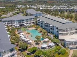 The Pool Resort Kingscliff - One Bed Spa Suite 2218