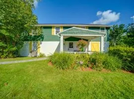 Walk to Chautauqua Lake Mayville Getaway!