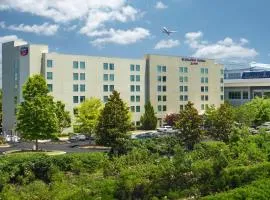 SpringHill Suites by Marriott Atlanta Airport Gateway、アトランタにあるハーツフィールド・ジャクソン・アトランタ国際空港 - ATLの周辺ホテル