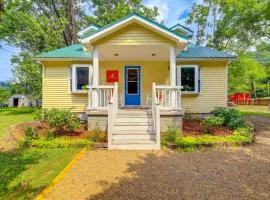 Updated Damascus Cottage on Appalachian Trail!