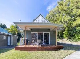 Sea Shell Chalet at Berrara Chalets