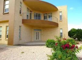 Kinroc House