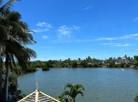 Lakeside Holidays