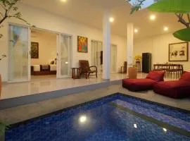 Bougainvillea Villa Seminyak by Parigata