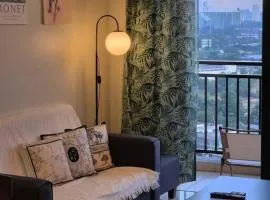 Cozy Nostalgia 2 Rooms 4 Pax - 15 min to JB Town
