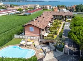 Lago di Garda a 300m - House in Manerba