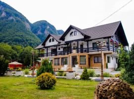 Ge-Lux, lodge in Inceşti
