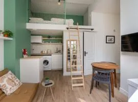 Pristine Studio Apartment 5 Min to Sacre Coeur