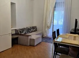 Затишна квартира на Майдані Незалежності
