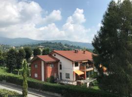 Monolocale a Torre Pellice, hotel v destinaci Torre Pellice