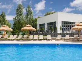 Noy Land Resort