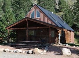 Cabin 28, hotel in Almont