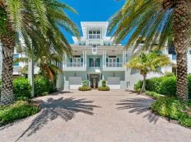 Biltmore Beach House, Luxury 5 Br Beachfront Pool Home, Spa, Sleeps 10