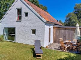 3 Bedroom Gorgeous Home In Jerup, hotel i Jerup